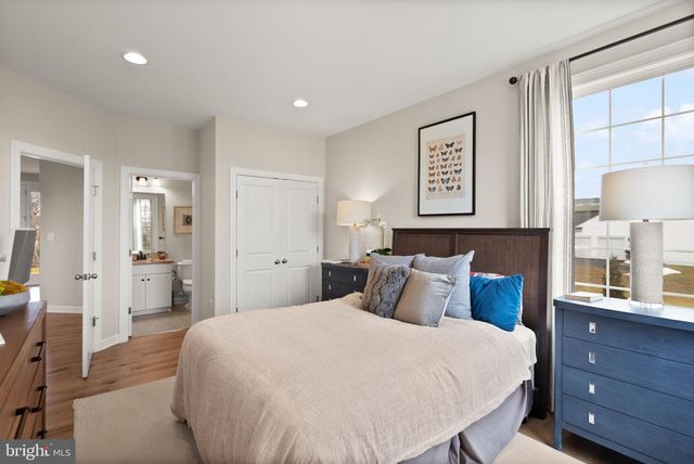 14342 TROTTERS RIDGE PL, Nokesville, VA 20181