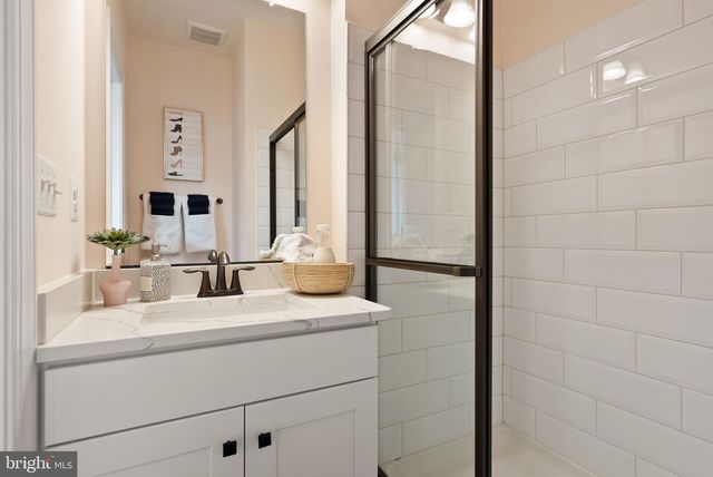 14342 TROTTERS RIDGE PL, Nokesville, VA 20181