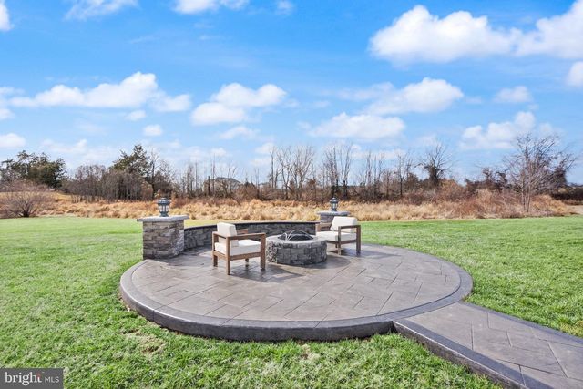 14342 TROTTERS RIDGE PL, Nokesville, VA 20181