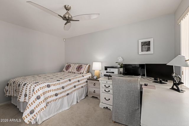 26615 S MOONSHADOW Drive, Sun Lakes, AZ 85248