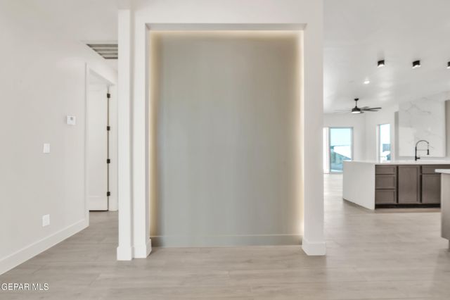 601 Paseo De La Reina Street, Horizon City, TX 79928