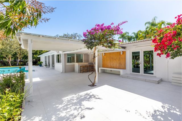 8295 SW 116th St, Miami, FL 33156