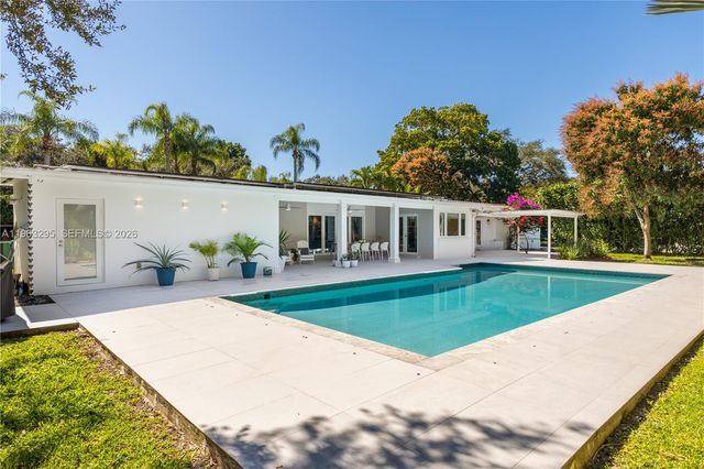 8295 SW 116th St, Miami, FL 33156