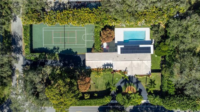 8295 SW 116th St, Miami, FL 33156