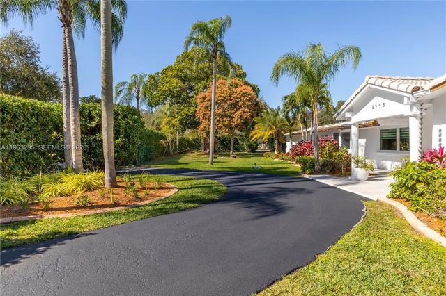 8295 SW 116th St, Miami, FL 33156