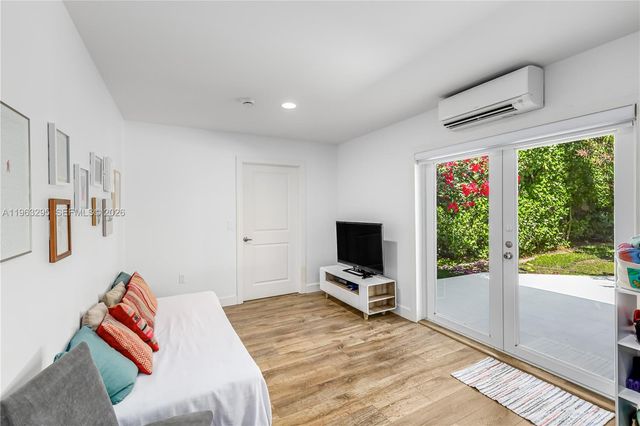 8295 SW 116th St, Miami, FL 33156