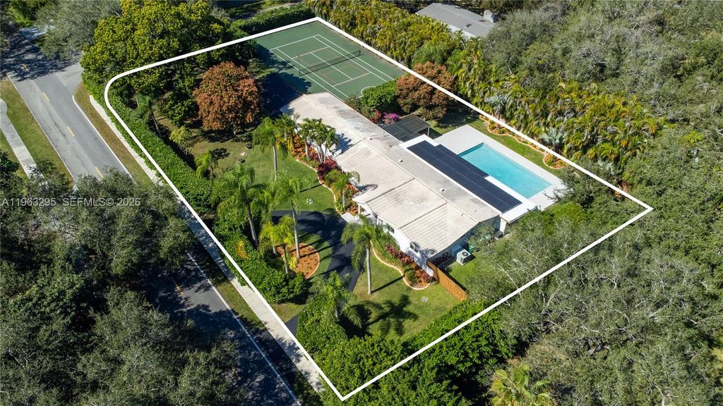 8295 SW 116th St, Miami, FL 33156