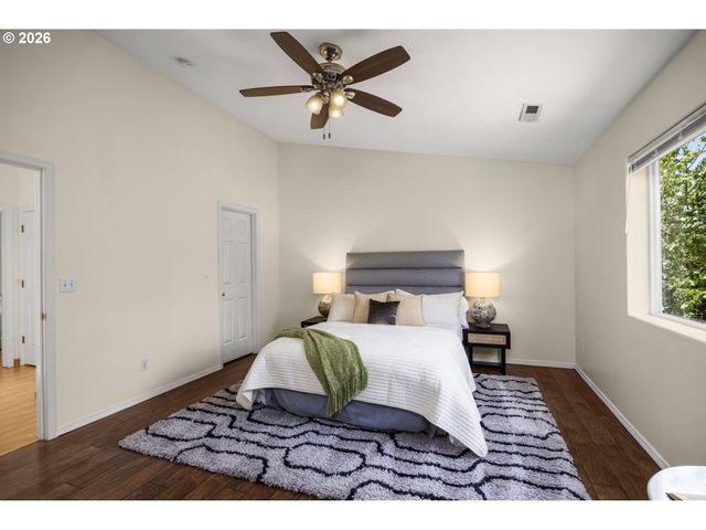 129 Ne DANBURY Ave, Hillsboro, OR 97124