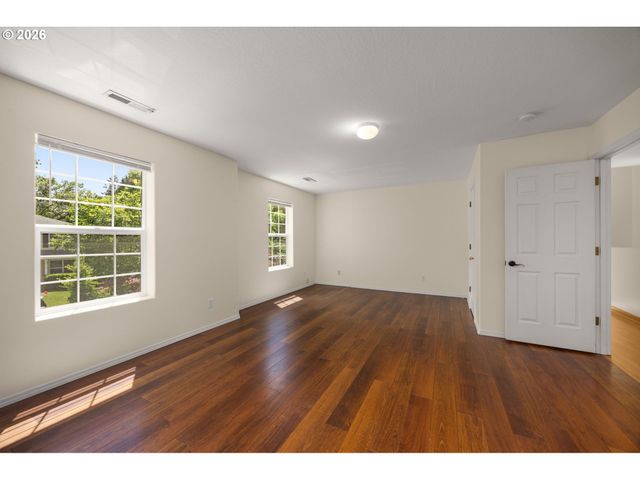 129 Ne DANBURY Ave, Hillsboro, OR 97124