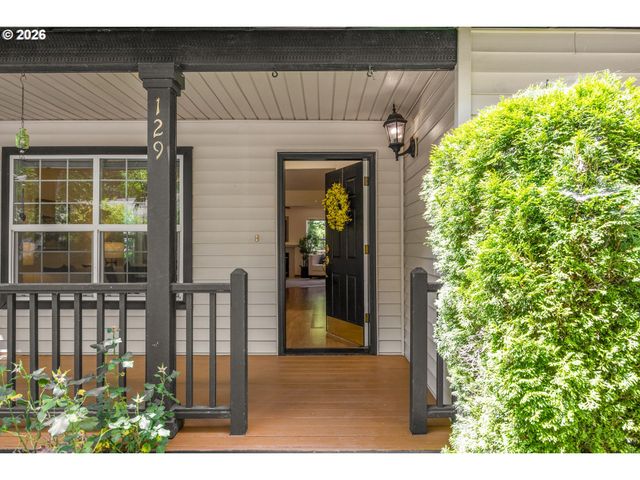 129 Ne DANBURY Ave, Hillsboro, OR 97124