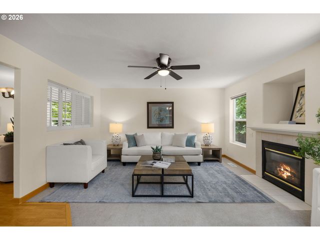 129 Ne DANBURY Ave, Hillsboro, OR 97124