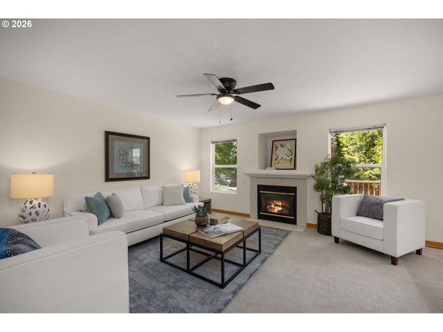 129 Ne DANBURY Ave, Hillsboro, OR 97124