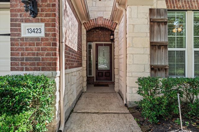 13423 Hartland Lake Lane, Houston, TX 77044