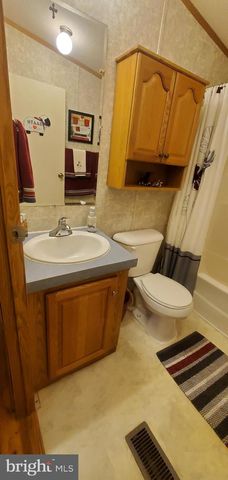 13 LITTLE JOHN DR, Elkton, MD 21921