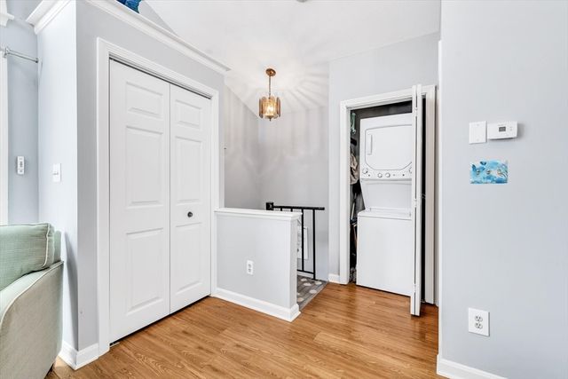 111 School St 5, Dennis, MA 02670