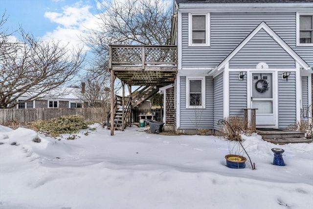 111 School St 5, Dennis, MA 02670