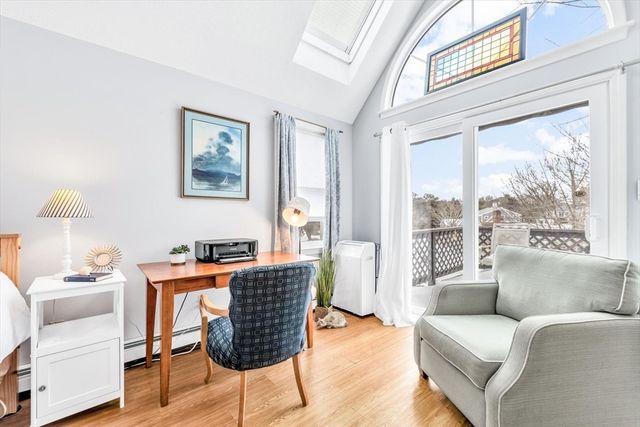 111 School St 5, Dennis, MA 02670