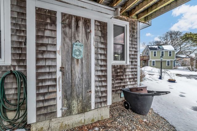 111 School St 5, Dennis, MA 02670