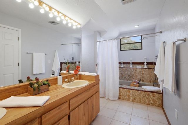 2020 E DOLPHIN DRIVE, Englewood, FL 34223