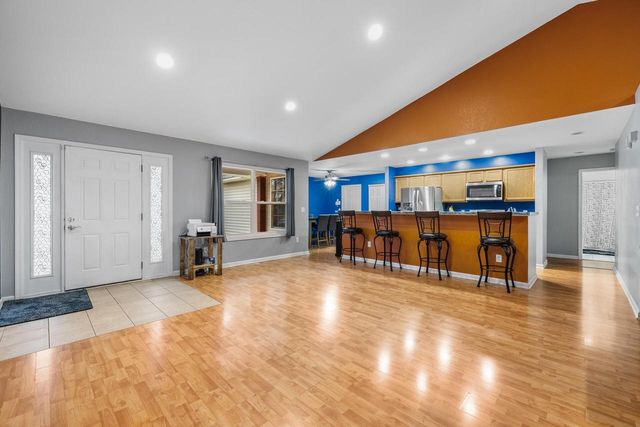 7423 N 86th STREET, Milwaukee, WI 53224