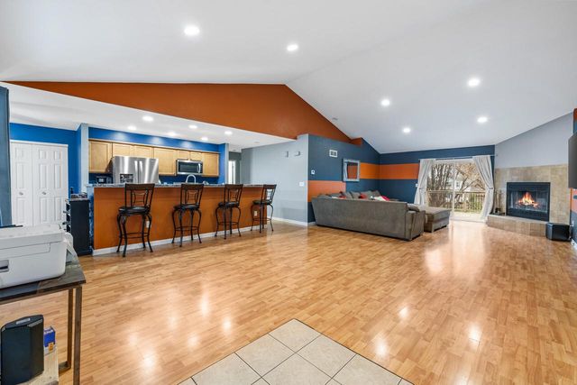 7423 N 86th STREET, Milwaukee, WI 53224