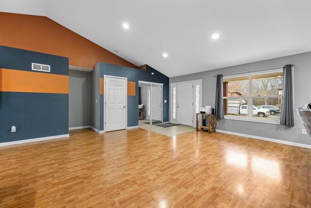 7423 N 86th STREET, Milwaukee, WI 53224