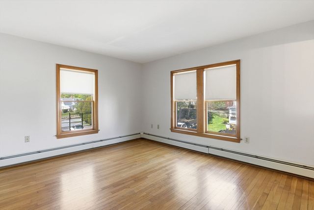 22 Franklin St, Woburn, MA 01801
