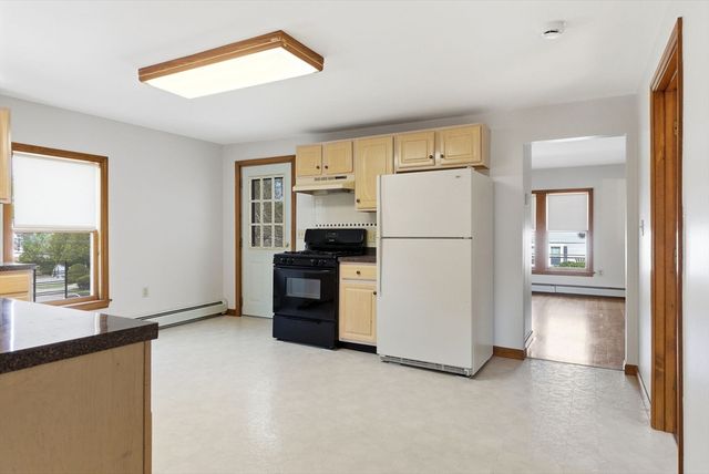 22 Franklin St, Woburn, MA 01801