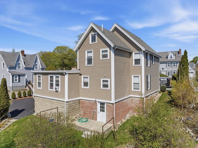 22 Franklin St, Woburn, MA 01801