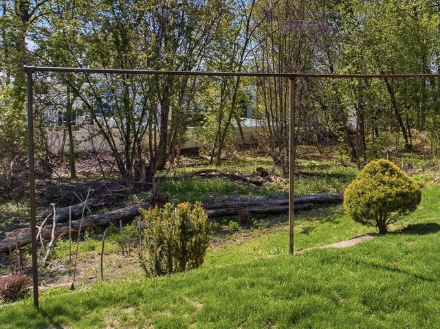 22 Franklin St, Woburn, MA 01801