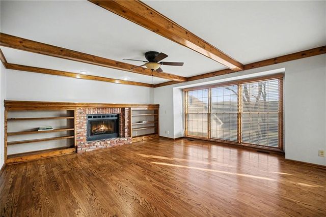 8645 Greenwood Lane, Lenexa, KS 66215