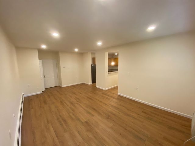 757 Highland Avenue 103S, Needham, MA 02494