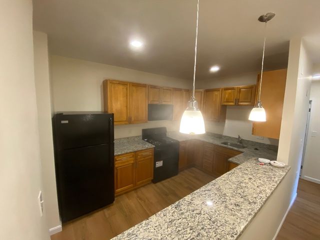 757 Highland Avenue 103S, Needham, MA 02494