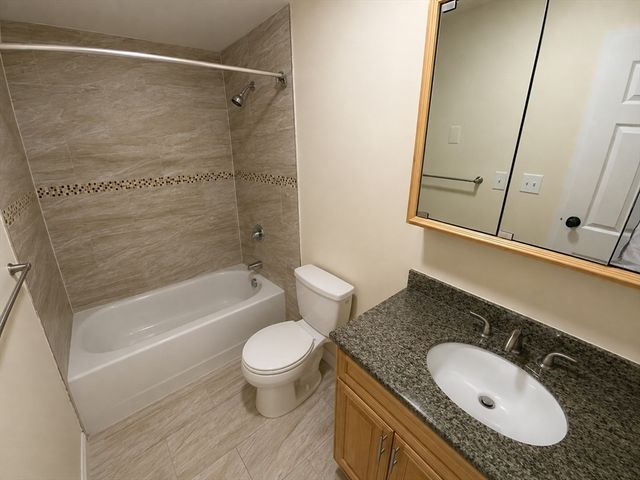 757 Highland Avenue 103S, Needham, MA 02494