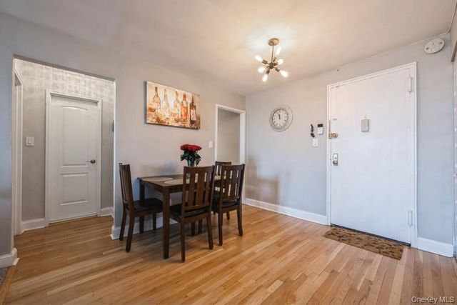 54-40 Little Neck Parkway 6M, Little Neck, NY 11362