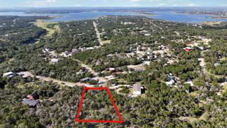 2511 Fuller Dr, Canyon Lake, TX 78133