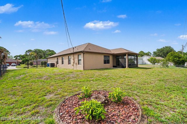 526 Sauders Road SE, Palm Bay, FL 32909