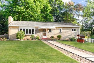 129 Rolling Hills Drive, Jackson Twp, PA 16063