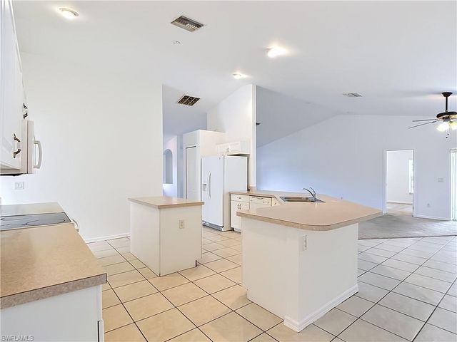 1801 SW 47th TER, Cape Coral, FL 33914