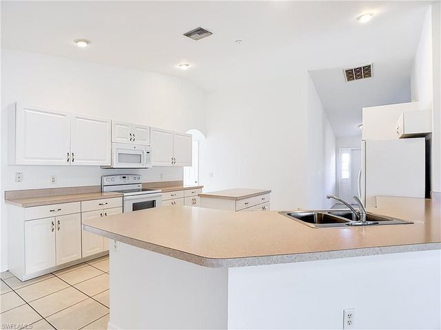 1801 SW 47th TER, Cape Coral, FL 33914