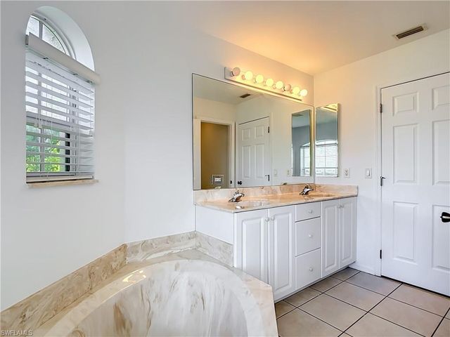 1801 SW 47th TER, Cape Coral, FL 33914