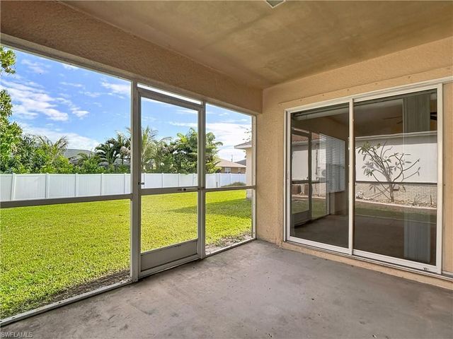 1801 SW 47th TER, Cape Coral, FL 33914