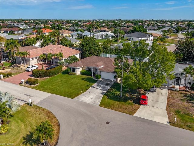 1801 SW 47th TER, Cape Coral, FL 33914