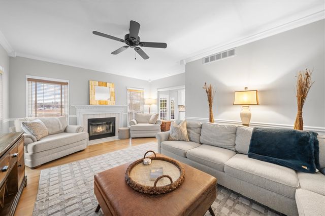 1042 Equestrian Drive, South Lyon, MI 48178