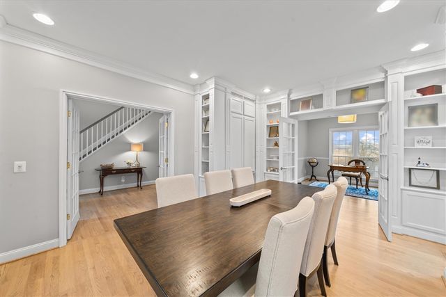 1042 Equestrian Drive, South Lyon, MI 48178