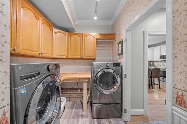 1042 Equestrian Drive, South Lyon, MI 48178