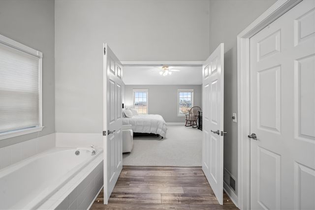 1042 Equestrian Drive, South Lyon, MI 48178