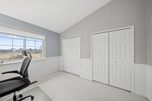 1042 Equestrian Drive, South Lyon, MI 48178