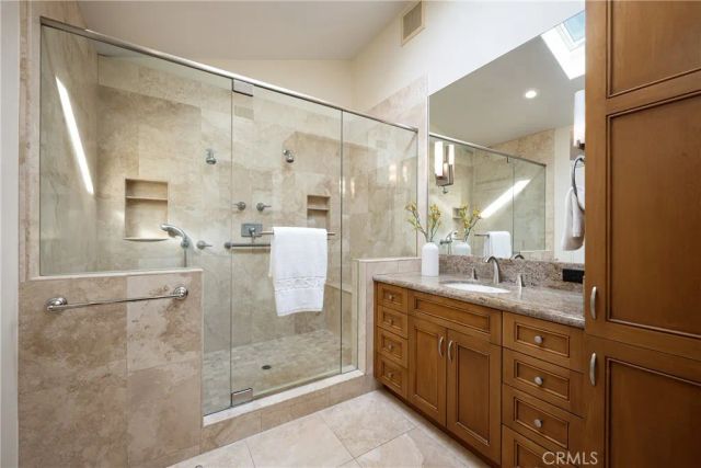 15 Beachcomber, Corona Del Mar, CA 92625