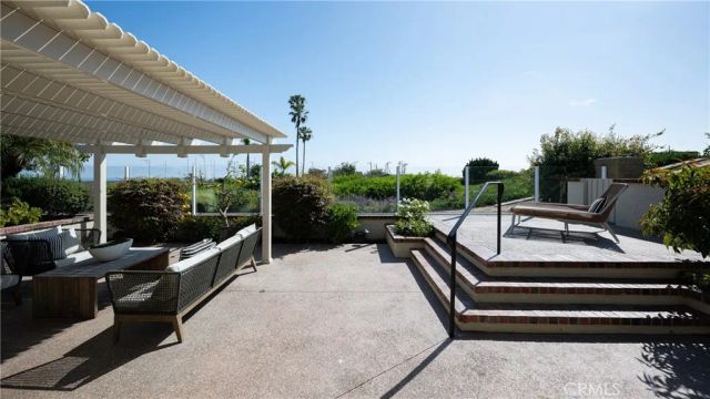 15 Beachcomber, Corona Del Mar, CA 92625